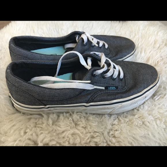 Vans Low Top - Picture 2 of 4